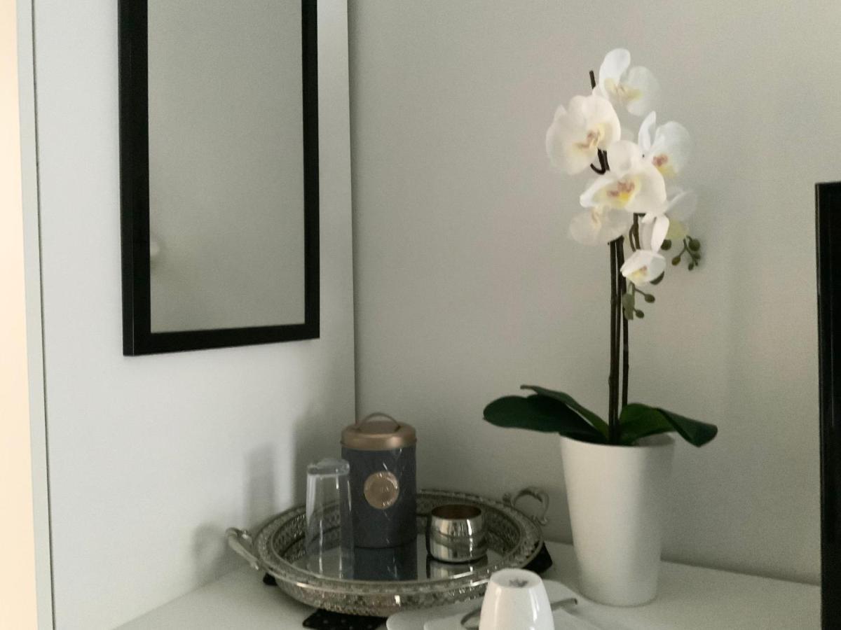 Executive Single Room With En-Suite In Guest House City Centre Λουξεμβούργο Εξωτερικό φωτογραφία